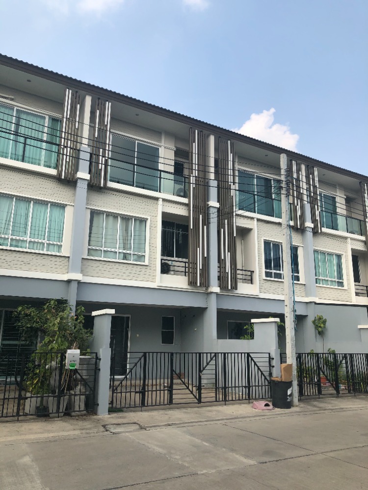 For SaleTownhomeChaengwatana, Muangthong : 3-storey garden view townhouse for sale, The Plant Citi project, Muang Thong Thani.