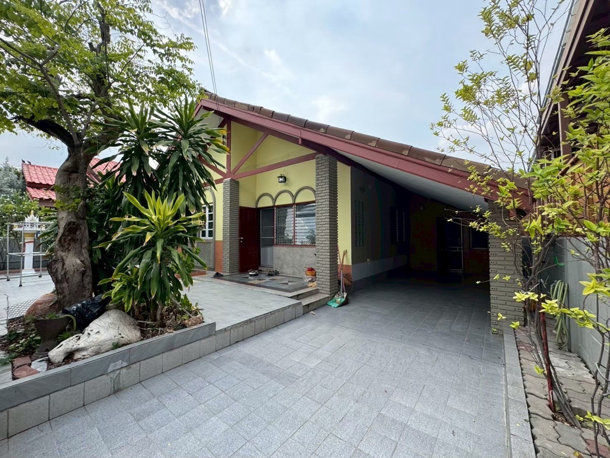 ให้เช่าบ้านแจ้งวัฒนะ เมืองทอง : ว่าง 2/1/69 ให้เช่าบ้านเดี่ยวชั้นเดียว หมู่บ้านกฤษดานคร ใกล้เซ็นทรัลแจ้งวัฒนะ มีแอร์ สงบ น่าอยู่ สภาพแวดล้อม