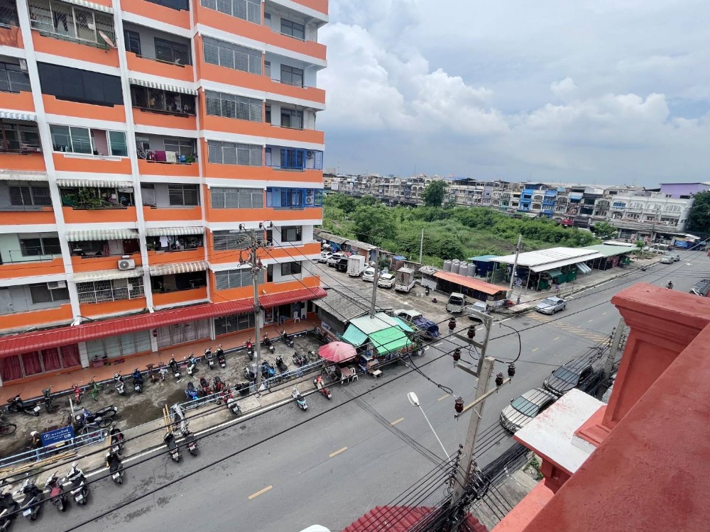 ขายอาคารพาณิชย์นนทบุรี บางใหญ่ บางบัวทอง : ขายตึกแถว บางใหญ่ซิตี้ ห้องริม  เนื้อที่ 27 ตรว.  ทำเลเด่น เหมาะทำธุรกิจขนาดย่อม คลีนิค ปรับปรุงใหมทั้งตึก 