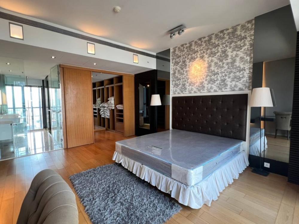 ขายคอนโดสาทร นราธิวาส : ( UL23070618 ) Tel/Line 096-2479369 , ขาย เดอะเมท สาทร 3 ห้องนอน 4 ห้องน้ำ 1 ห้องแม่บ้าน 197 ตร.ม. ชั้นสูง ห้องสวย สภาพดีมาก ✨✨