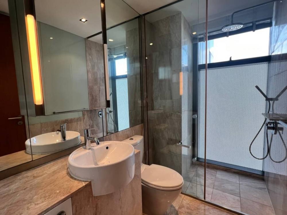 ขายคอนโดสาทร นราธิวาส : ( UL23070618 ) Tel/Line 096-2479369 , ขาย เดอะเมท สาทร 3 ห้องนอน 4 ห้องน้ำ 1 ห้องแม่บ้าน 197 ตร.ม. ชั้นสูง ห้องสวย สภาพดีมาก ✨✨