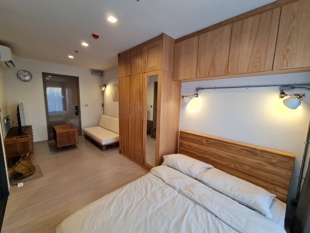 For RentCondoRama9, Petchburi, RCA : Condo for rent Life Asoke Hype (Rent Life Asoke hype rama 9 condo) 16000 baht/month