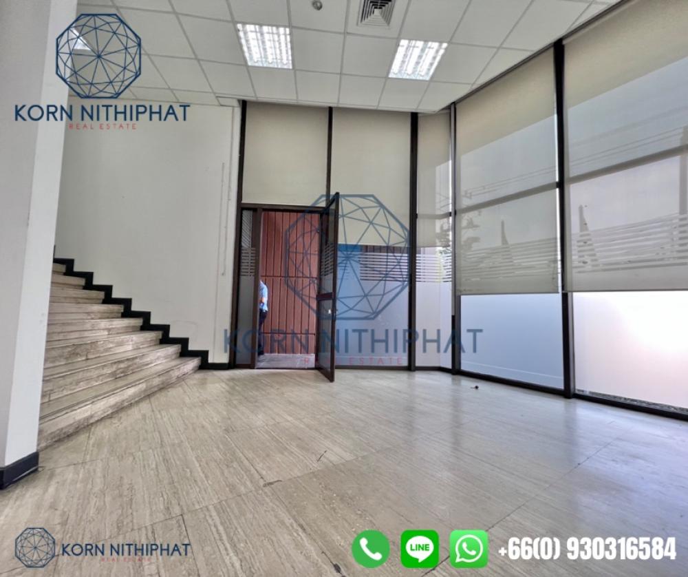 For RentRetail SpaceSiam Paragon ,Chulalongkorn,Samyan : Commercial space for rent in Hua Lamphong area, next to the road | Cafe, nail salon, hair salon, equipment store, IT, marijuana shop, pharmacist, beauty clinic