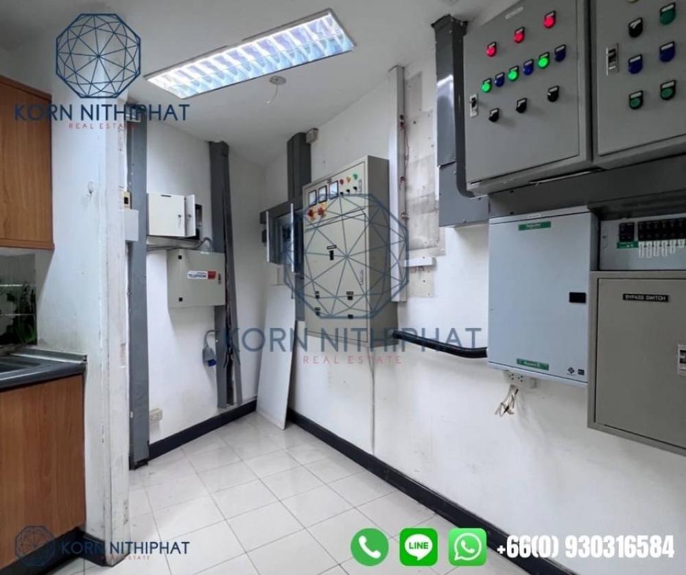 For RentRetail SpaceSiam Paragon ,Chulalongkorn,Samyan : Space for rent on G floor, Hua Lamphong area, good location, with parking lots of tourists. We welcome cannabis cafes, nail salons, hair salons, accessory shops of all kinds.