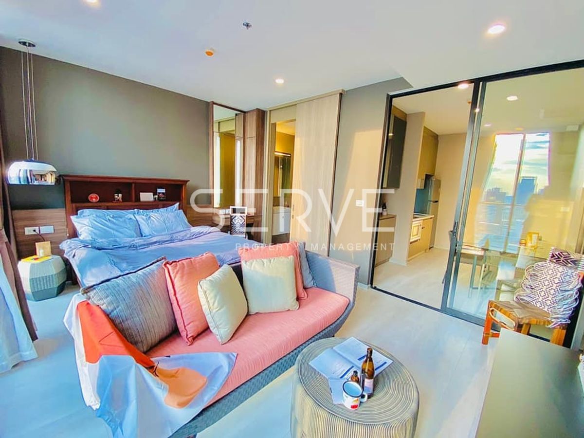 For RentCondoWitthayu, Chidlom, Langsuan, Ploenchit : Studio with City View of Bangkok, Next to BTS Phloen Chit & Central Embassy at Noble Ploenchit Condo  / For Rent