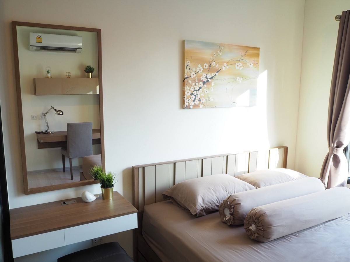 ให้เช่าคอนโดพระราม 9 เพชรบุรีตัดใหม่ RCA : LIFE ASOKE   ✨  30 ตร.ม. ห้องเเต่งสวย  ชั้นสูง ✨ 📞 Line:@pukkhome (with @ )