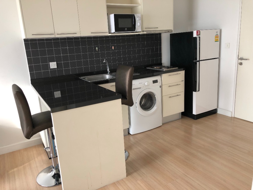 For RentCondoSathorn, Narathiwat : Condominium 1 bed room at The Seed Mingle Suanplu Soi 8 for rent, fully furnished, size 43 sq.m., 20th floor, clear view (Silom-Sathorn view)