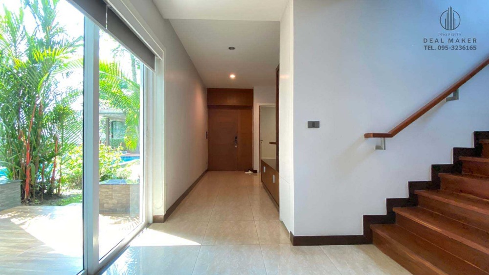 For RentHousePattanakan, Srinakarin : Luxury 2-storey detached house for rent, Panya Village, Phatthanakan 30, just 10 minutes from Thonglor.