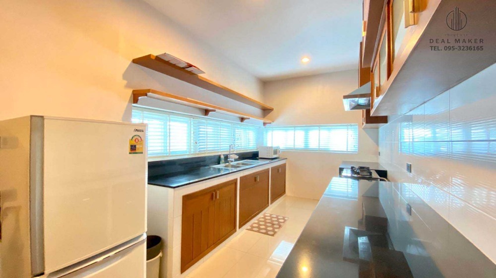 For RentHousePattanakan, Srinakarin : Luxury 2-storey detached house for rent, Panya Village, Phatthanakan 30, just 10 minutes from Thonglor.