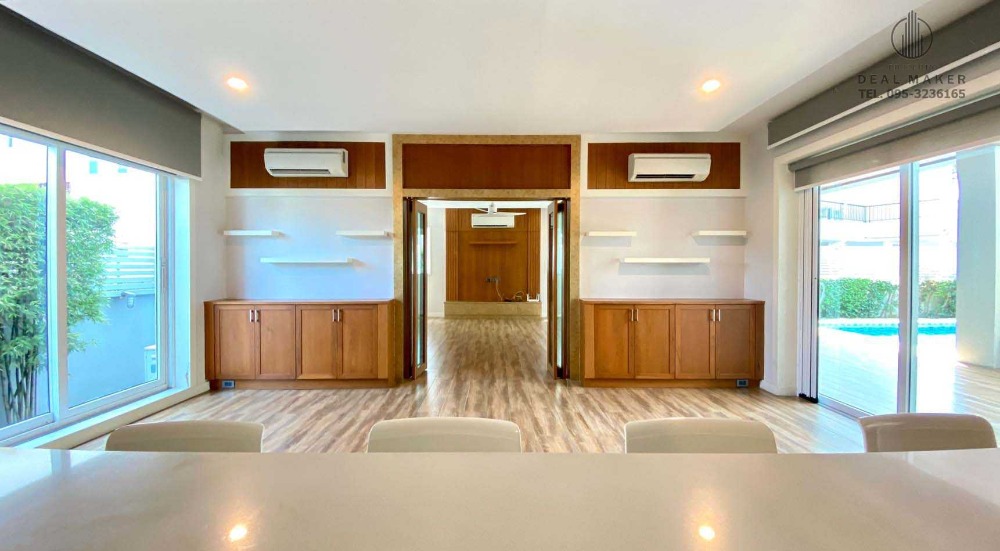 For RentHousePattanakan, Srinakarin : Luxury 2-storey detached house for rent, Panya Village, Phatthanakan 30, just 10 minutes from Thonglor.