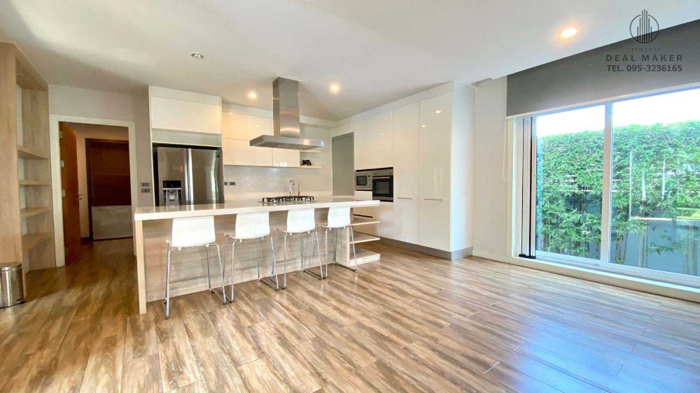 For RentHousePattanakan, Srinakarin : Luxury 2-storey detached house for rent, Panya Village, Phatthanakan 30, just 10 minutes from Thonglor.