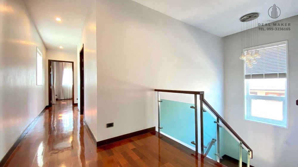 For RentHousePattanakan, Srinakarin : Luxury 2-storey detached house for rent, Panya Village, Phatthanakan 30, just 10 minutes from Thonglor.