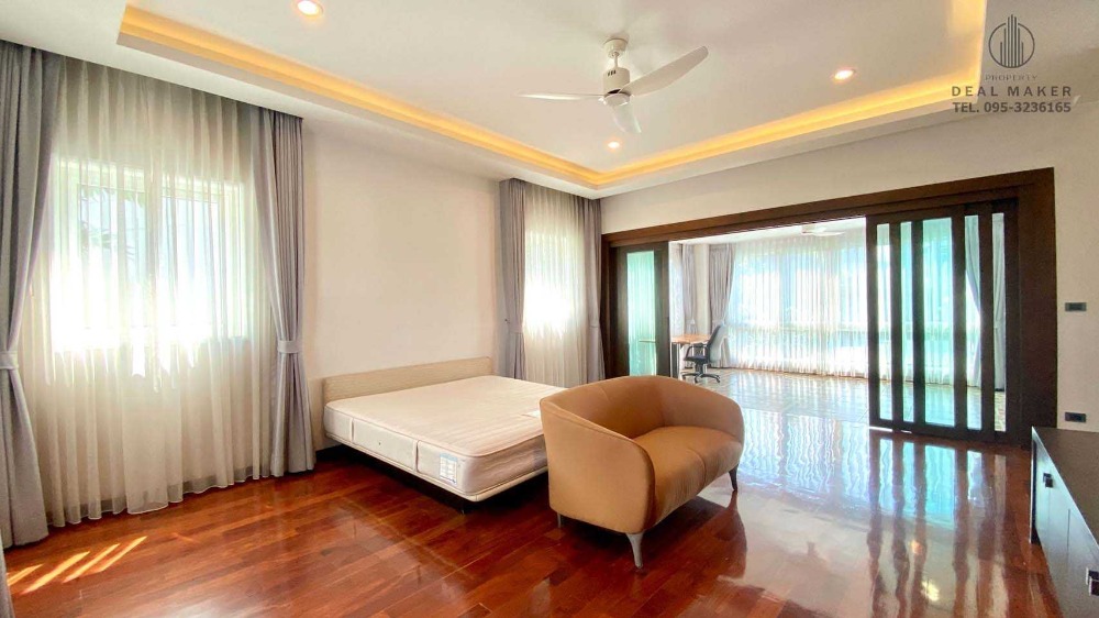 For RentHousePattanakan, Srinakarin : Luxury 2-storey detached house for rent, Panya Village, Phatthanakan 30, just 10 minutes from Thonglor.