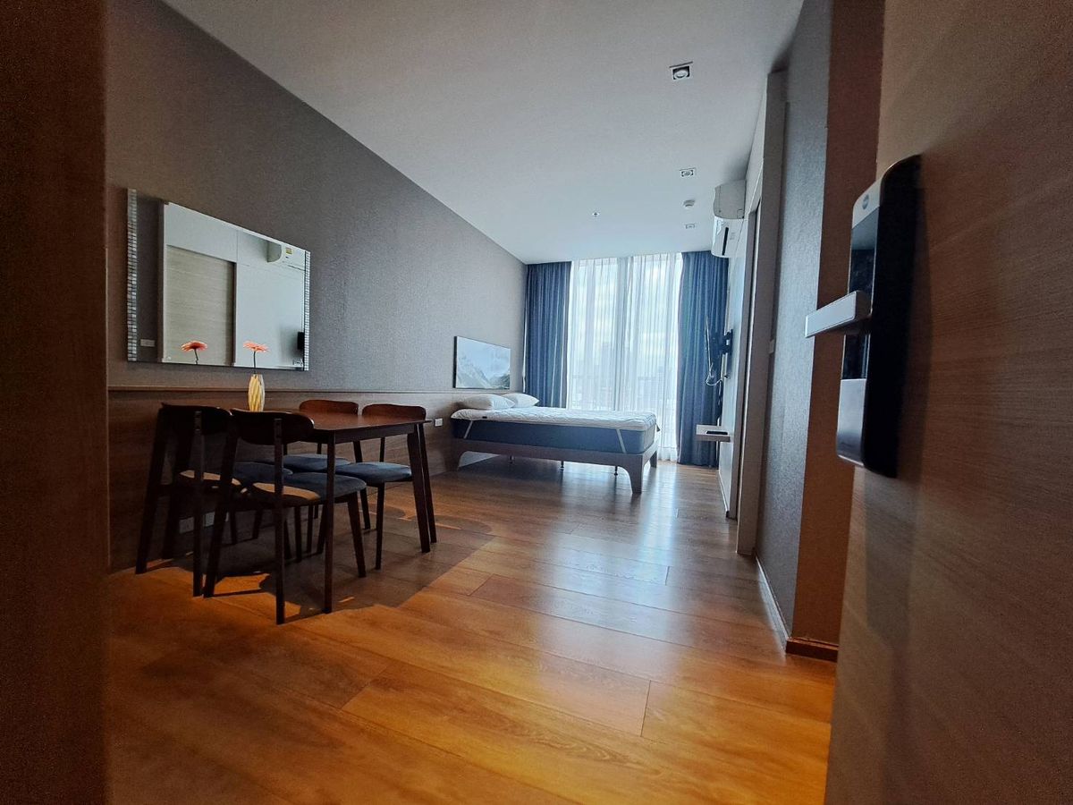 ให้เช่าคอนโดสุขุมวิท อโศก ทองหล่อ : For rent Studio 30 sqm at Park 24 