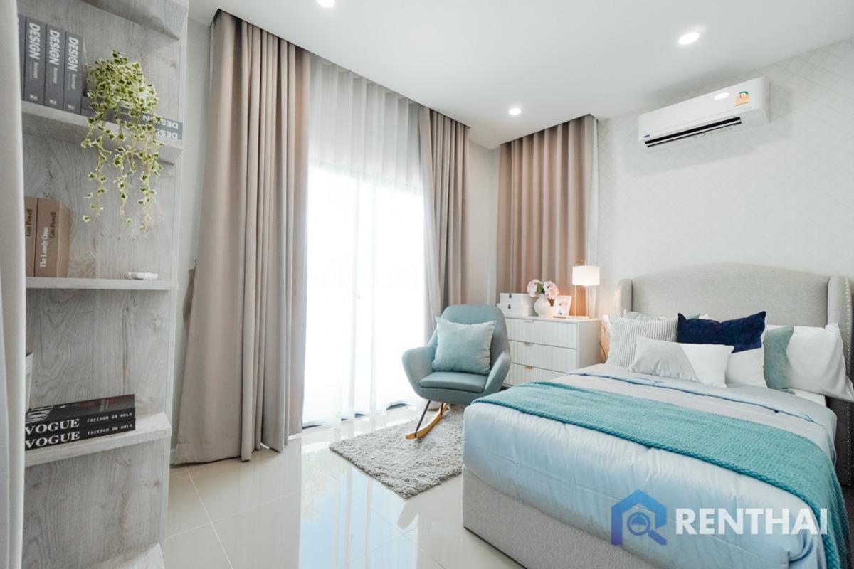 For SaleHousePattaya, Bangsaen, Chonburi : Brand new 2storey modern tropical house for sale