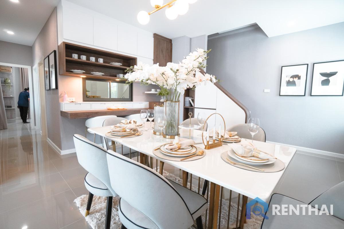 For SaleHousePattaya, Bangsaen, Chonburi : Brand new 2storey modern tropical house for sale