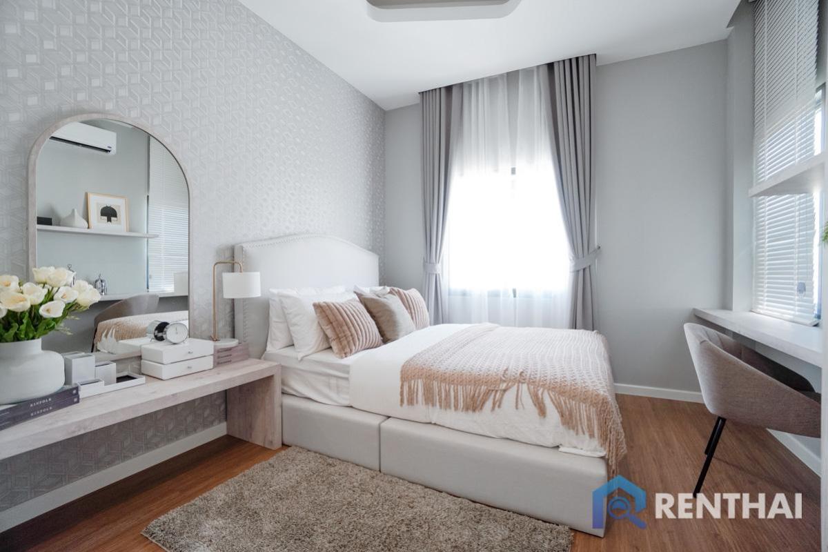 For SaleHousePattaya, Bangsaen, Chonburi : Brand new 2storey modern tropical house for sale