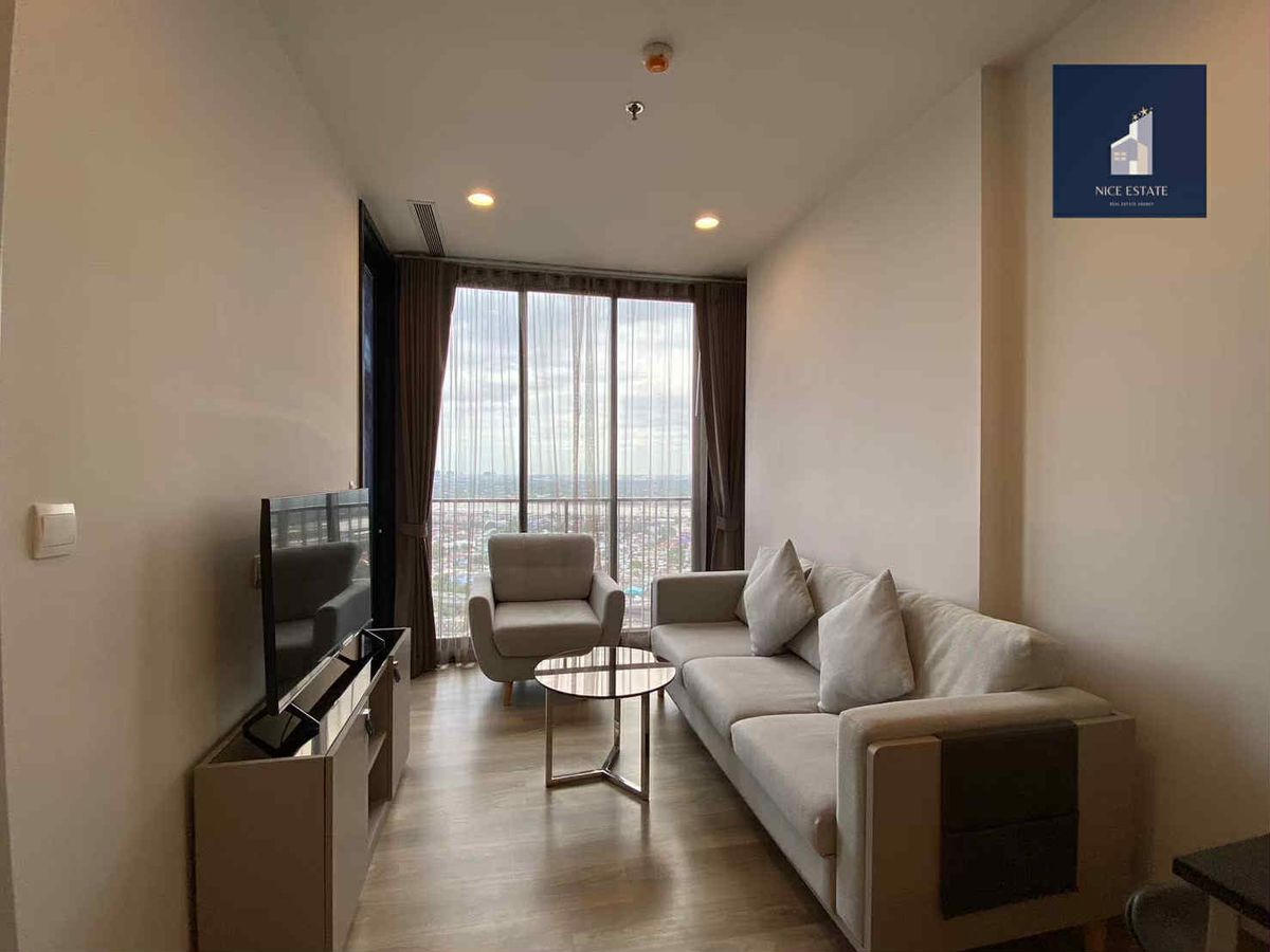 ให้เช่าคอนโดสุขุมวิท อโศก ทองหล่อ : Oka Haus 1bedroom close to elevator on high floor take river view