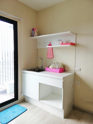 S0074P2 Sell Plum Condo Central Station Phase 2, Floor 10 Loading...