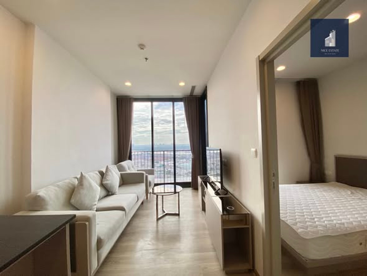 ให้เช่าคอนโดสุขุมวิท อโศก ทองหล่อ : Oka Haus 1bedroom high floor take river view
