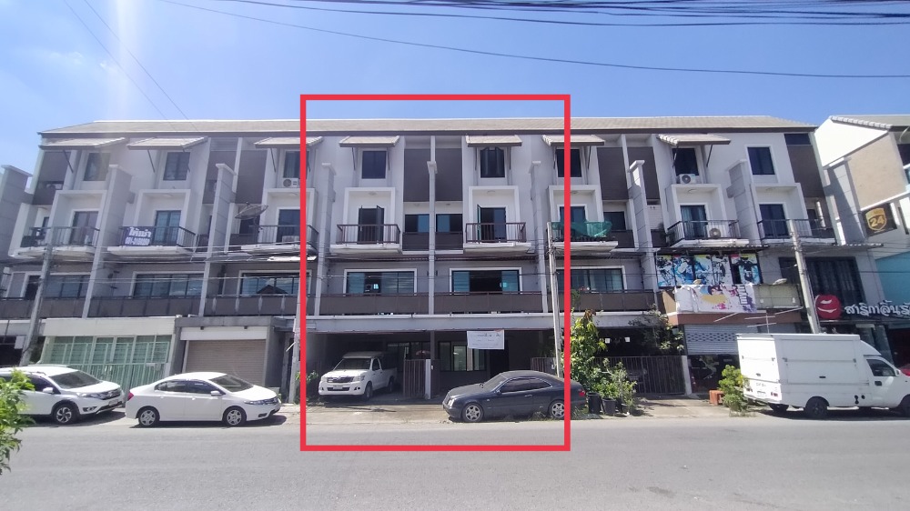 For SaleHome OfficeKaset Nawamin,Ladplakao : Home office for sale, good condition, 4 floors, 20 sq m., next to Prasert Manukitch Road 29, near the road along the Ekamai-Raminthra Expressway.