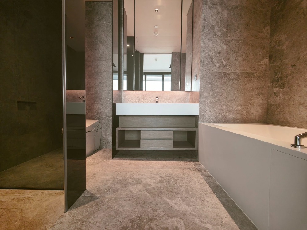 ขายคอนโดวงเวียนใหญ่ เจริญนคร : ขาย Banyan Tree Residences Riverside Bangkok 1ห้องนอน 79ตรม วิวแม่น้ำเจ้าพระยา คอนโดใกล้ไอคอนสยาม ห้องใหม่ มือหนึ่ง ฟรีค่าส่วนกลาง 5ปี บัตรกำนัลเฟอร์นิเจอร์ตกแต่งห้อง