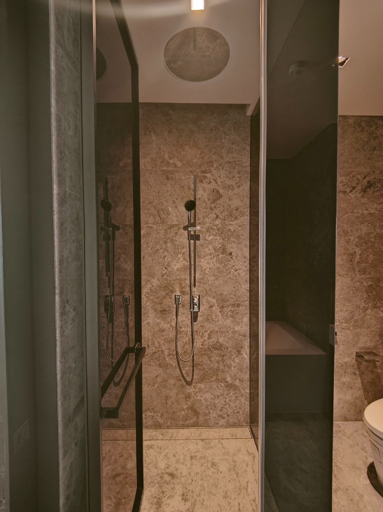 ขายคอนโดวงเวียนใหญ่ เจริญนคร : ขาย Banyan Tree Residences Riverside Bangkok 1ห้องนอน 79ตรม วิวแม่น้ำเจ้าพระยา คอนโดใกล้ไอคอนสยาม ห้องใหม่ มือหนึ่ง ฟรีค่าส่วนกลาง 5ปี บัตรกำนัลเฟอร์นิเจอร์ตกแต่งห้อง