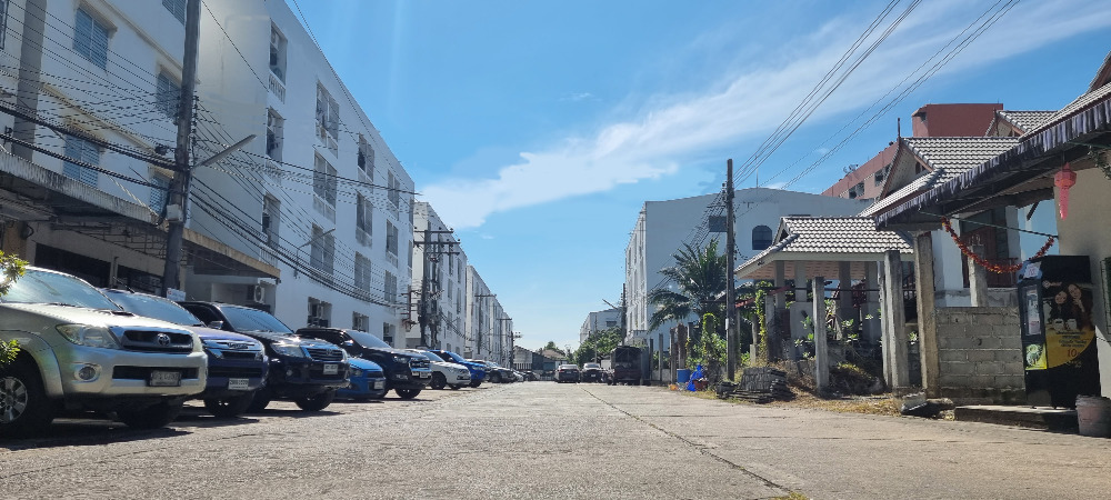 ให้เช่าบางแค เพชรเกษม : ห้องว่างให้เช่า ราคาดี มีที่จอดรถ เยื้องเดอะมอลล์บางแค มีอาคารแยก เลี้ยงสัตว์ได้ค่ะ