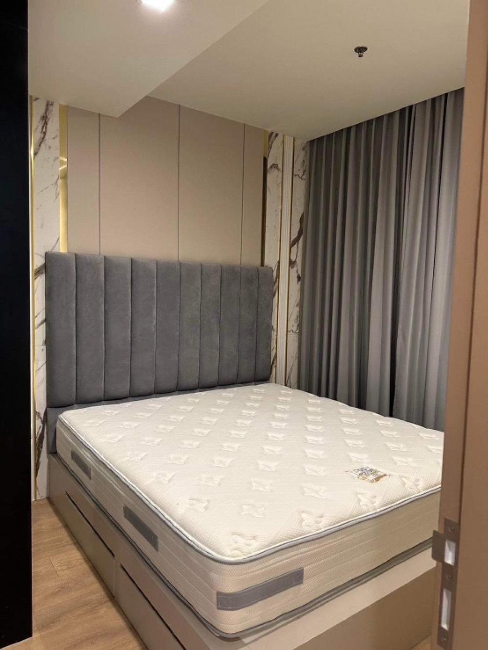 For RentCondoSukhumvit, Asoke, Thonglor : ✨ 👍For rent with free WiFi
2 bedrooms near BTS Phromphong , near Emporium, EmQuartier, Wells international school 