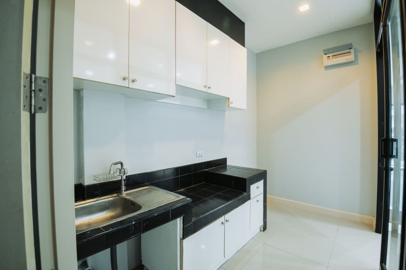 ขายทาวน์โฮมสมุทรปราการ สำโรง : ขาย บ้าน ทาวน์โฮม 3 ชั้น The Inspire เทพารักษ์ 22 ตรว 3 ห้องนอน 3 ใกล้ทางด่วนกาญจนาภิเษก บางนา บางพลี ศรีนครินทร์ : SL24S-008