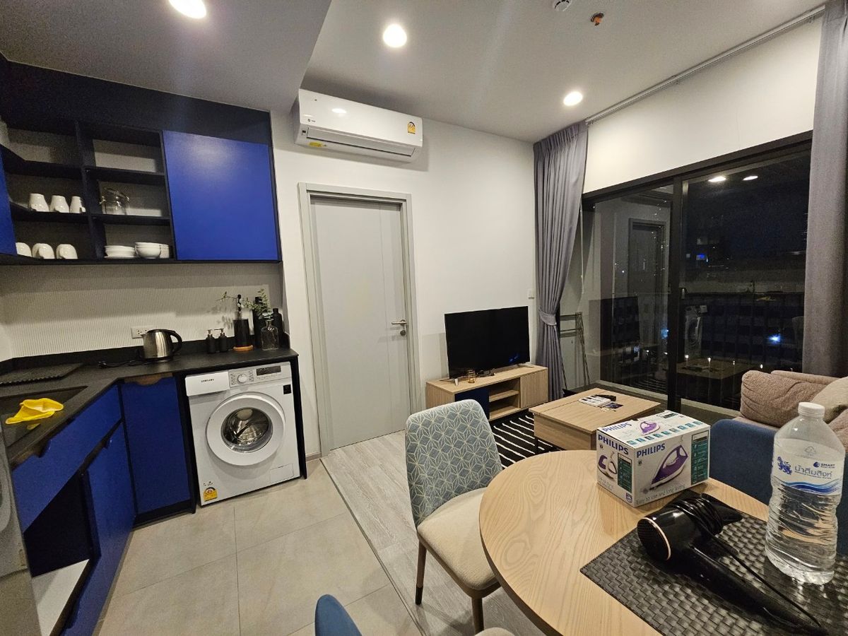ให้เช่าคอนโดสุขุมวิท อโศก ทองหล่อ : [For Rent] Modern 2-Bedroom Condo @ XT Ekkamai