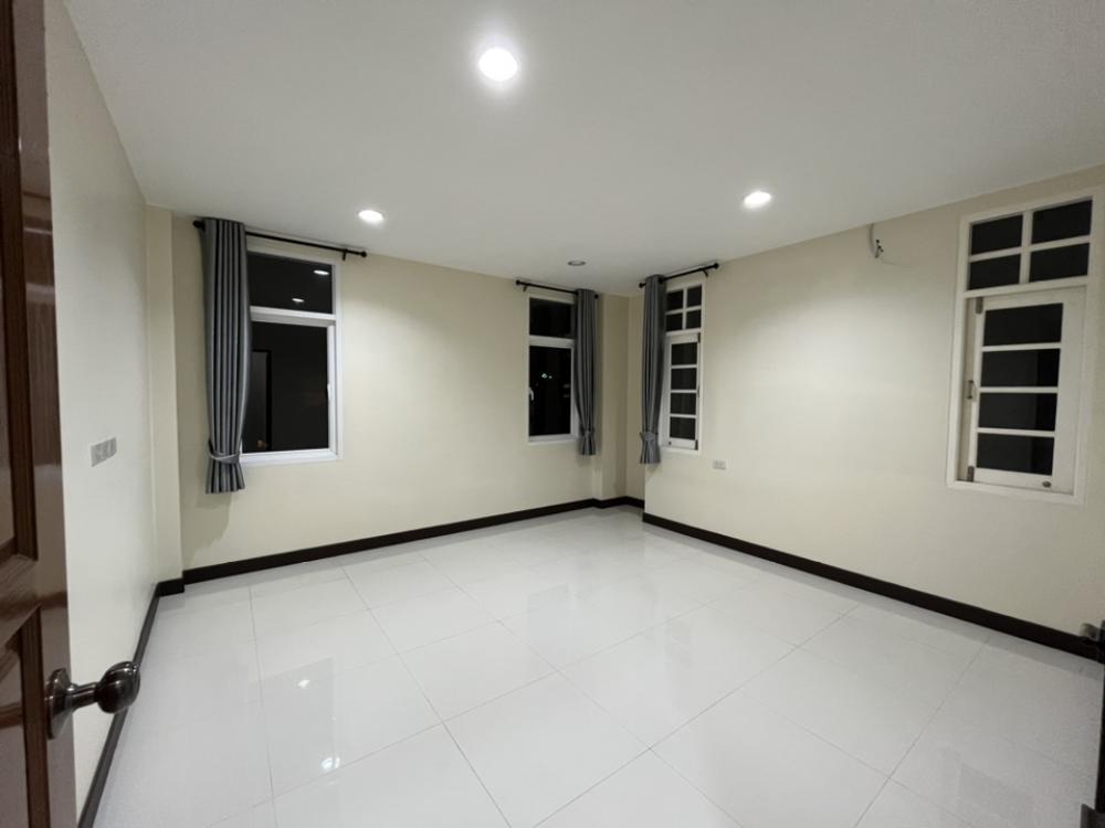 ให้เช่าบ้านปิ่นเกล้า จรัญสนิทวงศ์ : เช่าบ้านเดี่ยว ม.ธาริณีปิ่นเกล้า ใกล้เซ็นทรัล 500 เมตร บรมราชชนนี 19 โครงการแลนด์แอนด์เฮ้าส์