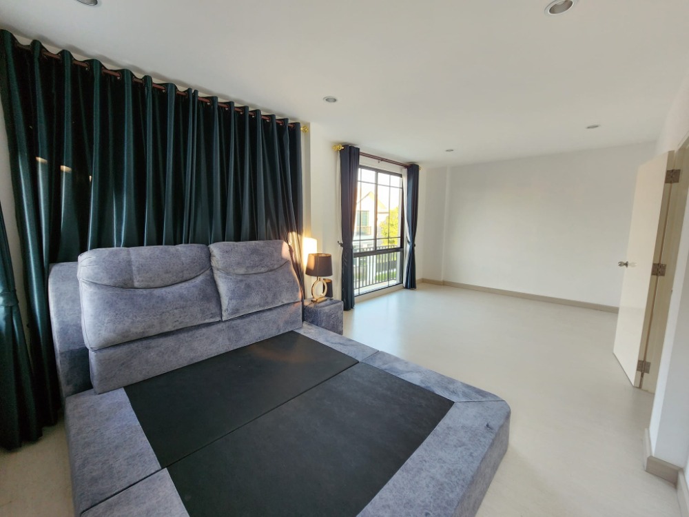 For SaleHouseBangna, Bearing, Lasalle : Land 53.3 sq m, 4 m 2 north! Detached House Chuan Chuen Prime Village Bangna Km29