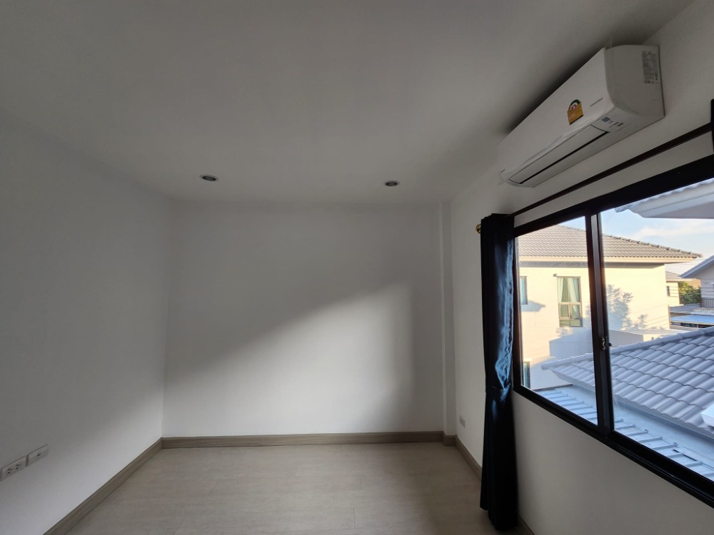 For SaleHouseBangna, Bearing, Lasalle : Land 53.3 sq m, 4 m 2 north! Detached House Chuan Chuen Prime Village Bangna Km29