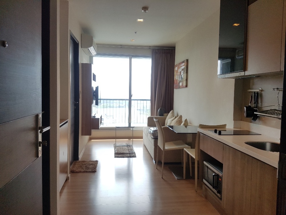 For RentCondoSathorn, Narathiwat : 🔥Rhythm Sathorn🔥 Beautiful room, ready to move in, special price // Ask for more information at LineID: 0854612454