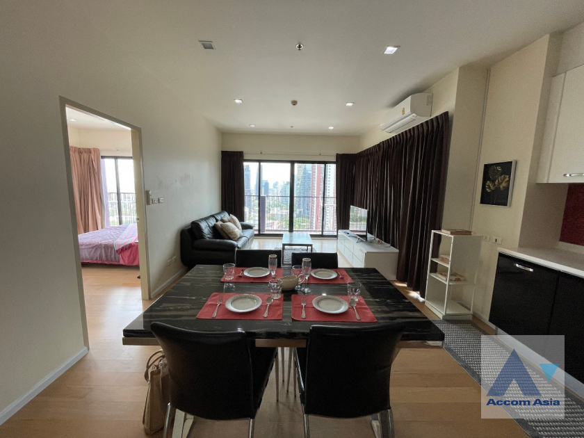 ขายคอนโดสุขุมวิท อโศก ทองหล่อ : Corner Unit | 2 Bedrooms Condominium for Sale in Sukhumvit, Bangkok near BTS Ekkamai at Noble Reveal (13001827)
