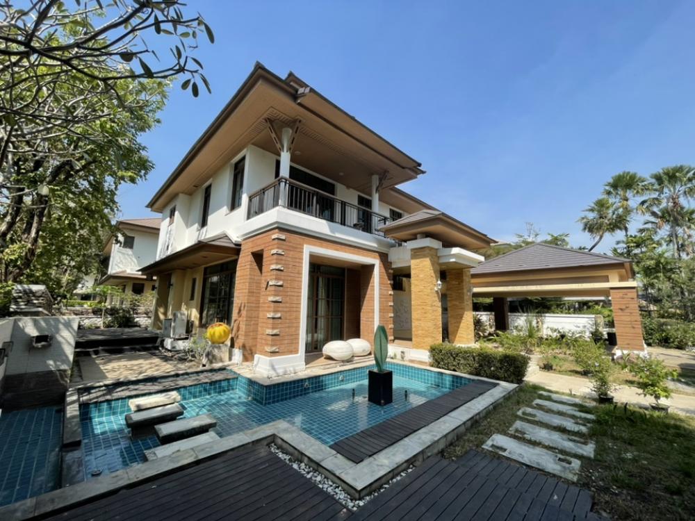 For RentHousePattanakan, Srinakarin : House for rent, Pattanakarn Srinakarin, 4 bedrooms, near Club House, fully furnished