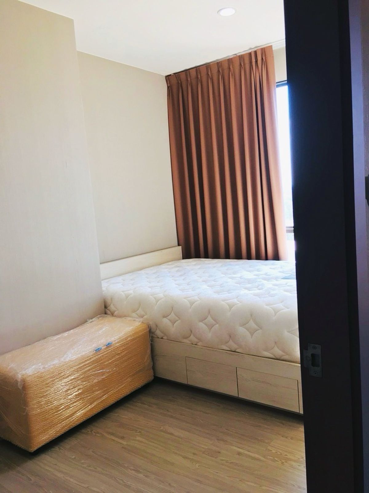 ให้เช่าคอนโดนวมินทร์ รามอินทรา : เช่าคอนโด ติดรถไฟฟ่า รามอินทรา มีนบุรี JW condo Ramintra Min Buri คอนโด มีนบุรี รามอินทรา เฟอร์ครบ