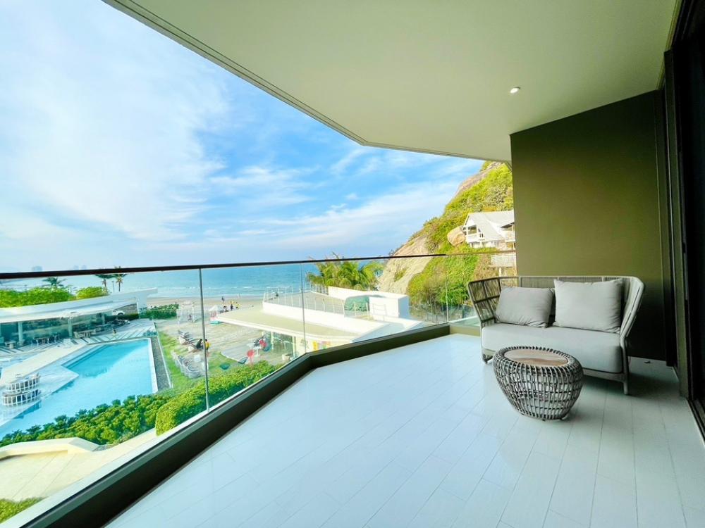ให้เช่าคอนโดหัวหิน ประจวบคีรีขันธ์ : Condo 3 Bedrooms 4 Bathrooms Sea View for rent at Hua Hin closed to the beach || Penthouse || 