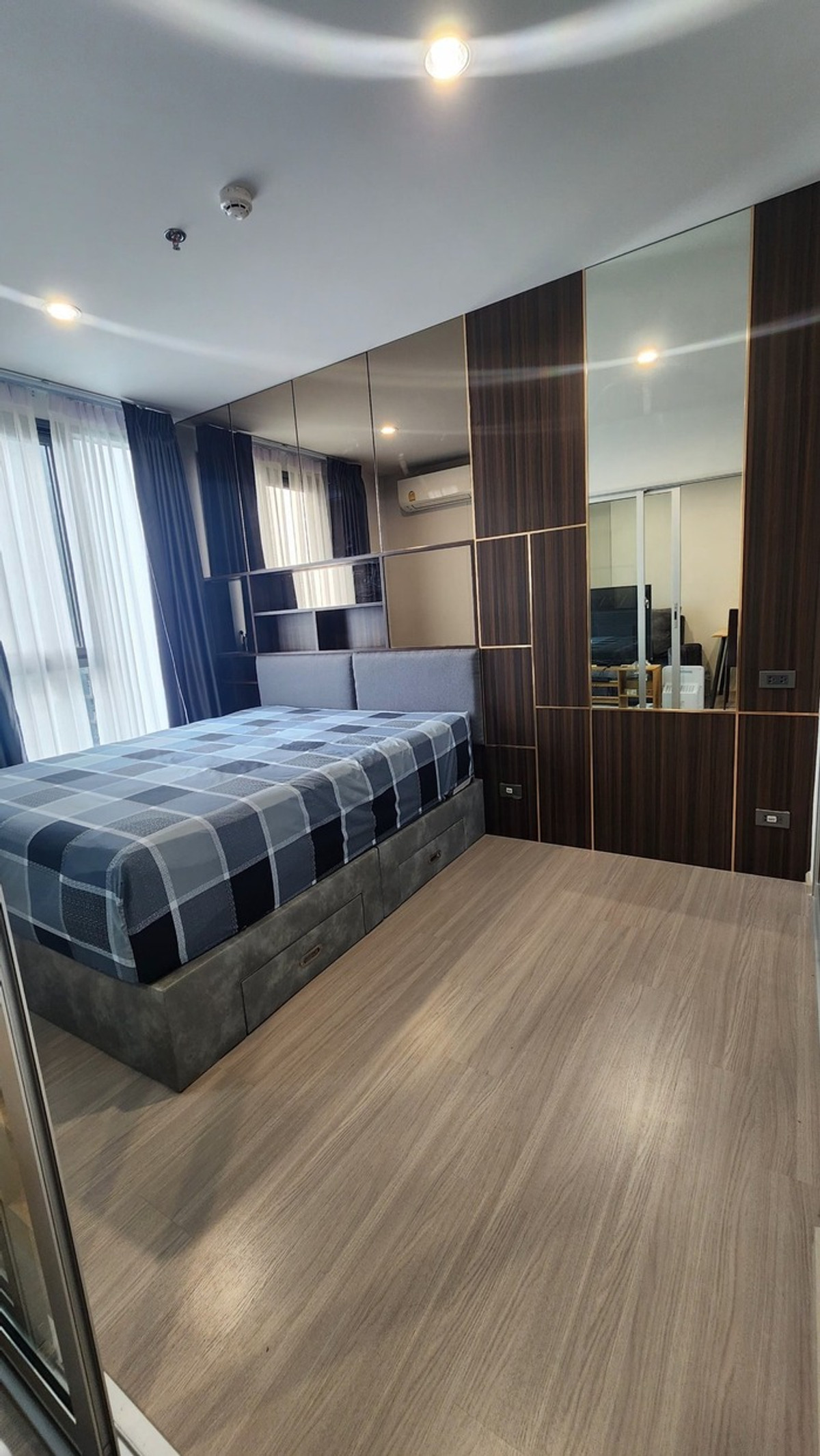 For RentCondoBang kae, Phetkasem : 💥Room available for rent, The Parkland Phetkasem 56, near Phasi Charoen Station. Opposite Seacon Bang Khae // 087-556-4977💥