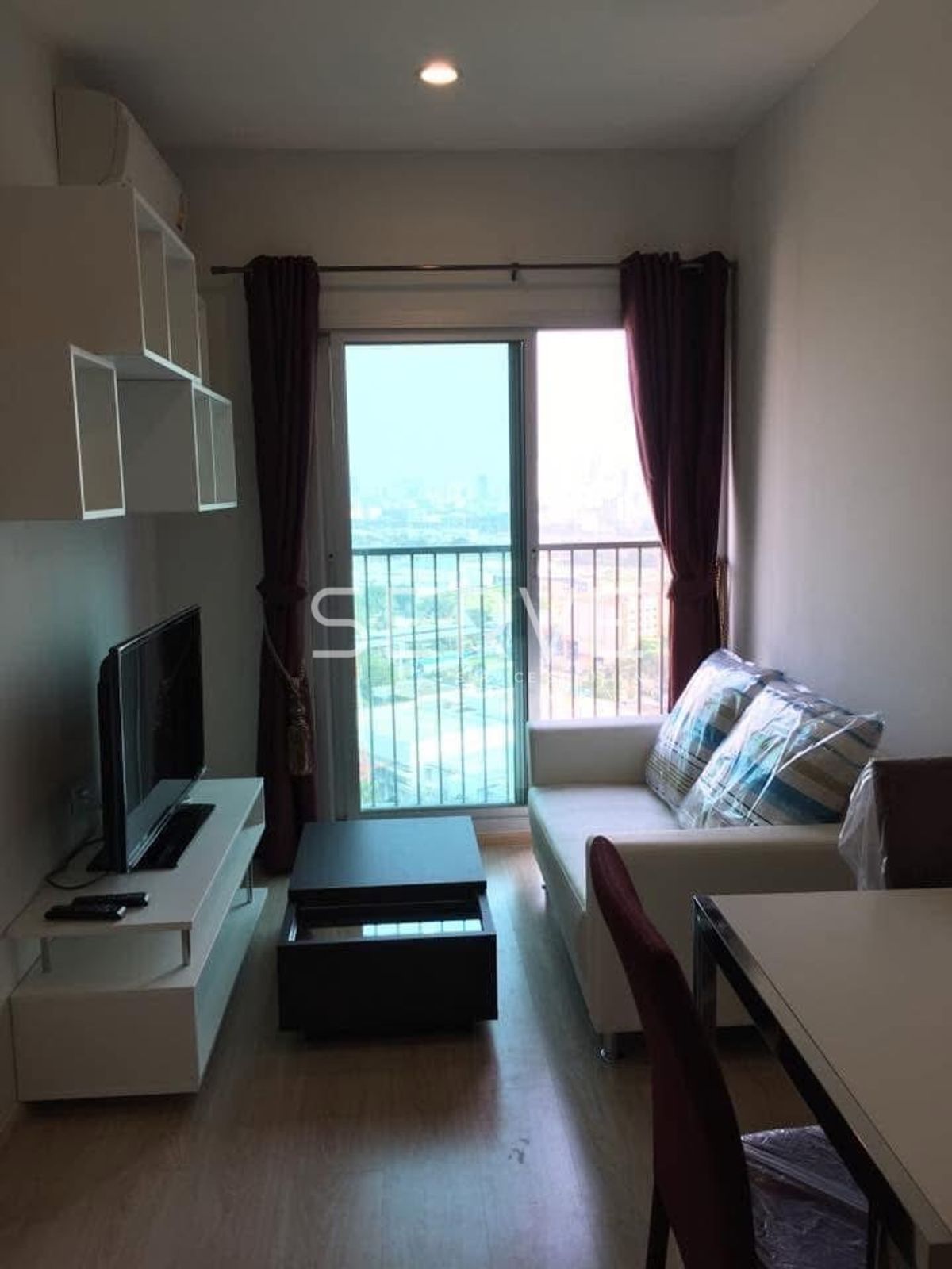 For RentCondoRatchadapisek, Huaikwang, Suttisan : 🔥1 Bed 1 Bath Nice Room Good Location Next to MRT Thailand Cultural Centre 80 m @ Noble Revolve Ratchada 1 