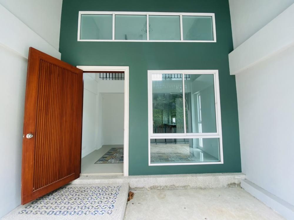 ให้เช่าทาวน์โฮมบางนา แบริ่ง ลาซาล : For Rent ให้เช่า 20,000-. ได้ทั้งหลัง ทาวน์โฮม  ขนาด 18 ตรว.  3 ชั้น พร้อมมีชั้นลอย ลาซาล 24