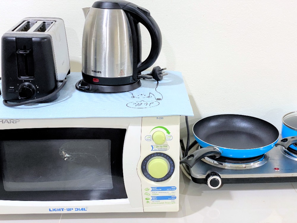 ขายทาวน์โฮมเชียงใหม่ : ขาย เช่า ต่ำกว่าราคาประเมิน ทาวส์เฮาส์ ชั้นเดียว พื้นที่ 20 ตารางวา จอดรถได้ 1 คัน ถนนมหิดล ซอย 1 (ALP-C-2003004)