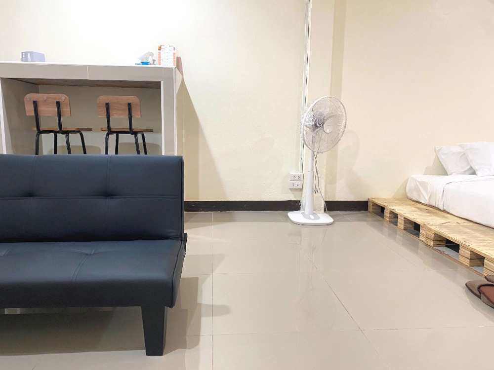 ขายทาวน์โฮมเชียงใหม่ : ขาย เช่า ต่ำกว่าราคาประเมิน ทาวส์เฮาส์ ชั้นเดียว พื้นที่ 20 ตารางวา จอดรถได้ 1 คัน ถนนมหิดล ซอย 1 (ALP-C-2003005)