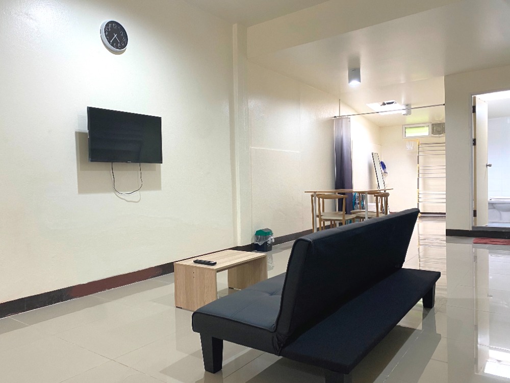 ขายทาวน์โฮมเชียงใหม่ : ขาย เช่า ต่ำกว่าราคาประเมิน ทาวส์เฮาส์ ชั้นเดียว พื้นที่ 20 ตารางวา จอดรถได้ 1 คัน ถนนมหิดล ซอย 1 (ALP-C-2003005)