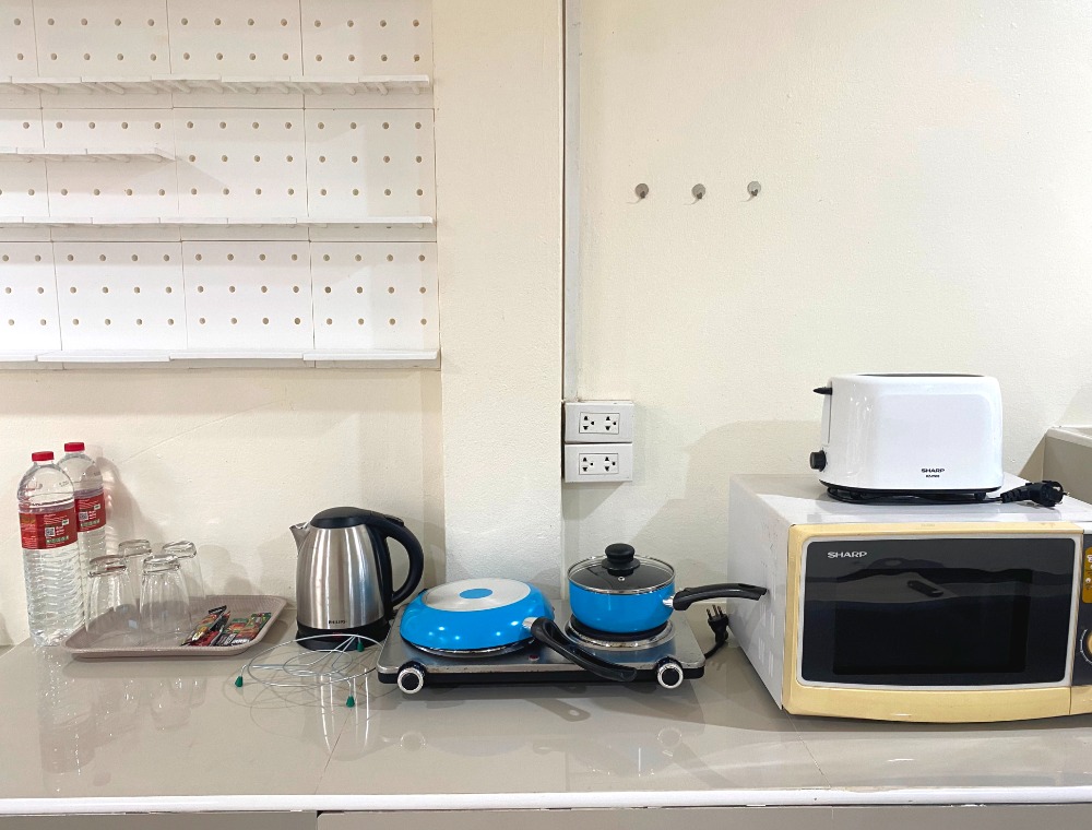 ขายทาวน์โฮมเชียงใหม่ : ขาย เช่า ต่ำกว่าราคาประเมิน ทาวส์เฮาส์ ชั้นเดียว พื้นที่ 20 ตารางวา จอดรถได้ 1 คัน ถนนมหิดล ซอย 1 (ALP-C-2003005)