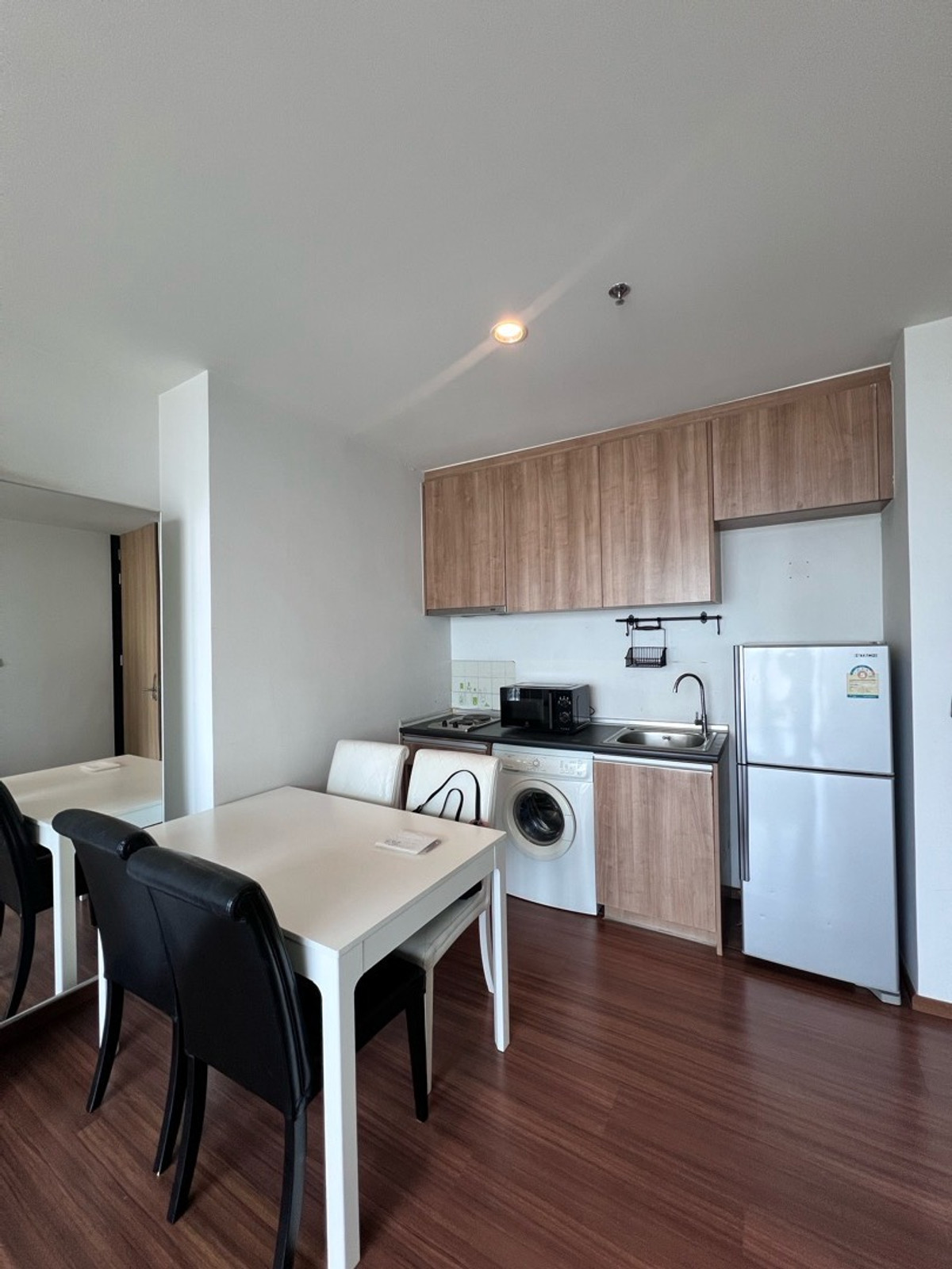 For SaleCondoLadprao, Central Ladprao : 📍Condo for sale The Issara Ladprao 1 bedroom, 1 bathroom, size 52 sq m., price 5.29 MB, beautiful room, high floor, unblocked view, in the heart of Lat Phrao ☎️ 088-753-2858 Prai