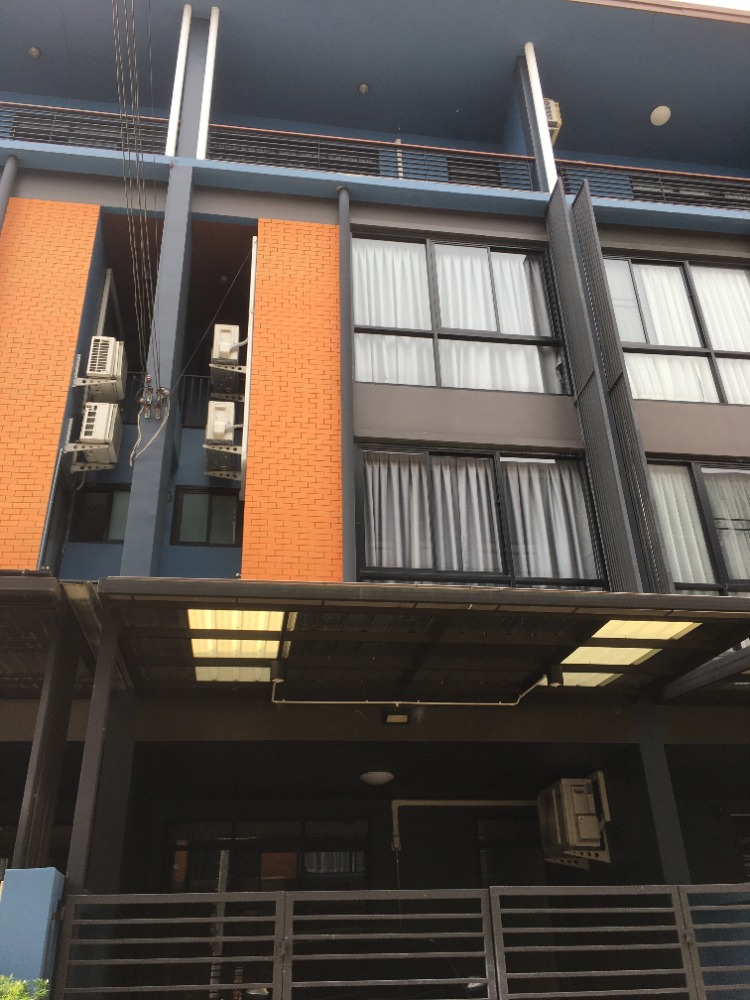 For RentTownhomeChaengwatana, Muangthong : Townhome for Rent at Project Haus35 Chaengwattana