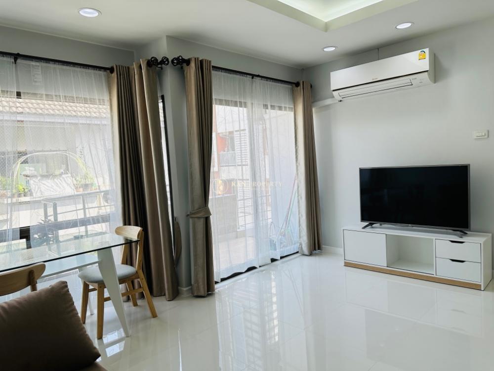For RentCondoWongwianyai, Charoennakor : Condo For Rent Sathorn Place, Convenient transportation, Near the train station, beautifully decorated, fully furnished, Ready to move in !!️