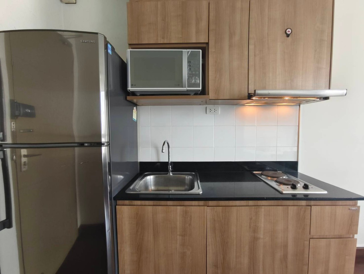 For RentCondoWongwianyai, Charoennakor : OMG2297  < Available 1-Mar-26 > Studio / Cheap RENT / next to BTS Krung Thon Buri @ [ Ideo Sathorn - Taksin ]